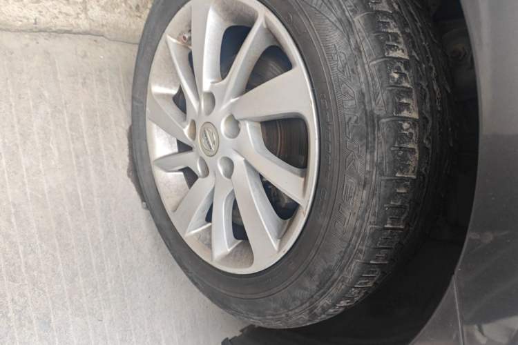 Used Nissan Sylphy 2014 1.6XV CVT Deluxe Edition Right Front Wheel Hub