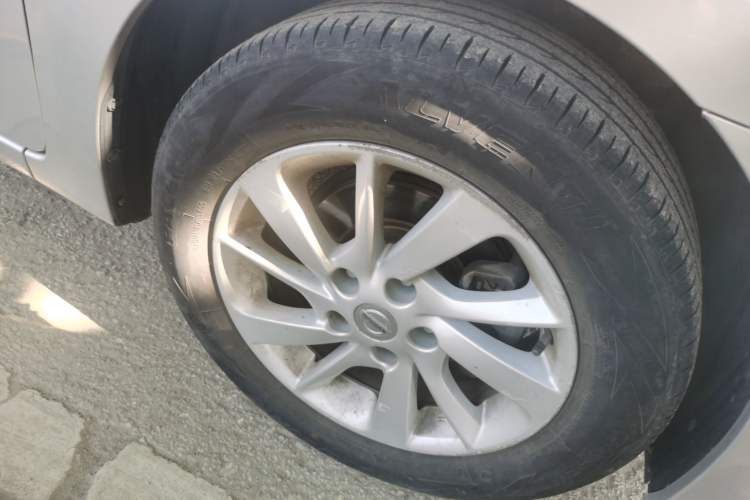 Used Nissan Sylphy 2014 1.6XV CVT Deluxe Edition Right Front Wheel Hub