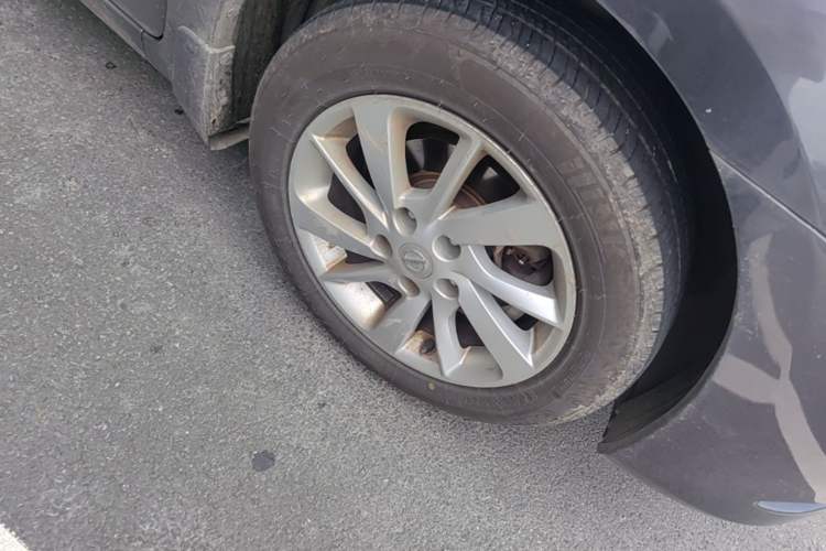 Used Nissan Sylphy 2014 1.6XV CVT Deluxe Edition Right Front Wheel Hub
