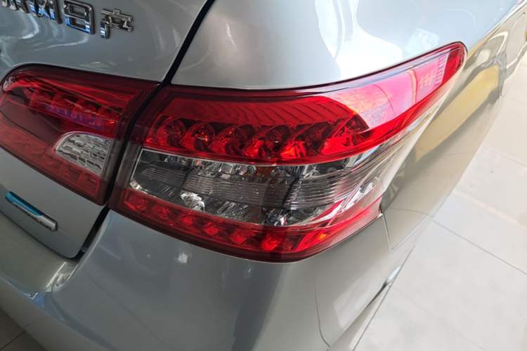 Used Nissan Sylphy 2014 1.6XV CVT Deluxe Edition Right Rear Taillight