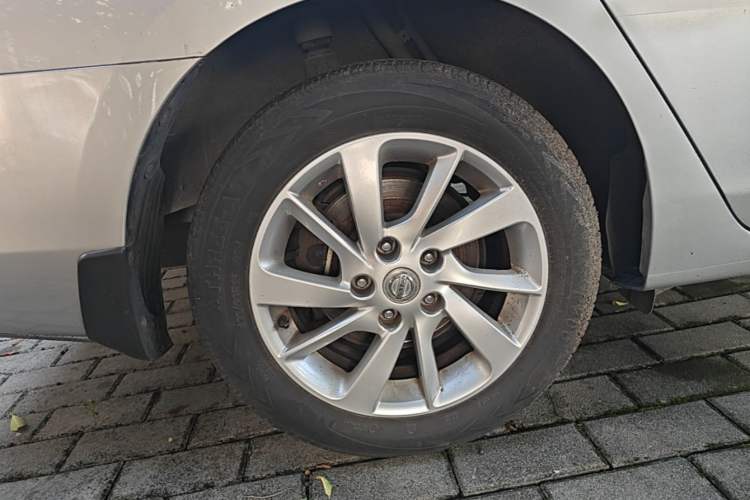 Used Nissan Sylphy 2014 1.6XV CVT Deluxe Edition Right Rear Wheel Hub