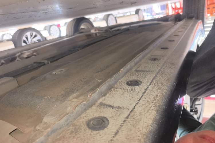 Used Nissan Sylphy 2014 1.6XV CVT Deluxe Edition Right Side Sill