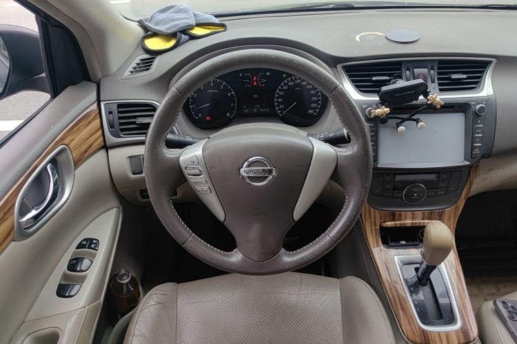 Used Nissan Sylphy 2014 1.6XV CVT Deluxe Edition Steering Wheel