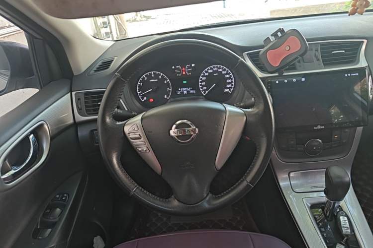 Used Nissan Sylphy 2014 1.6XV CVT Deluxe Edition Steering Wheel