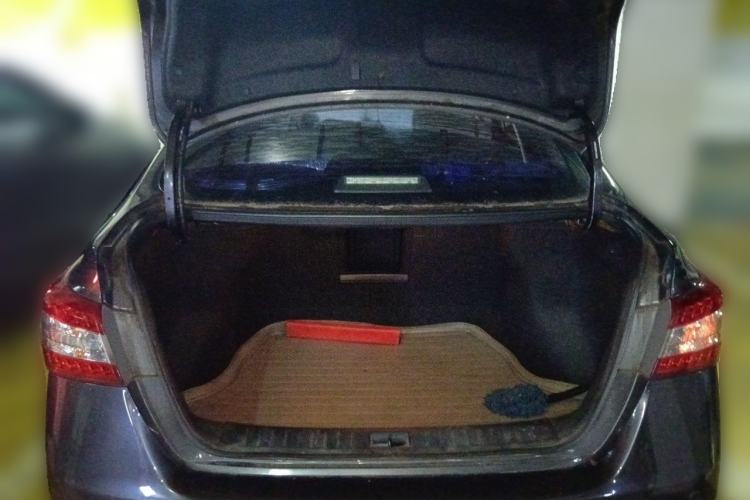 Used Nissan Sylphy 2014 1.6XV CVT Deluxe Edition Trunk