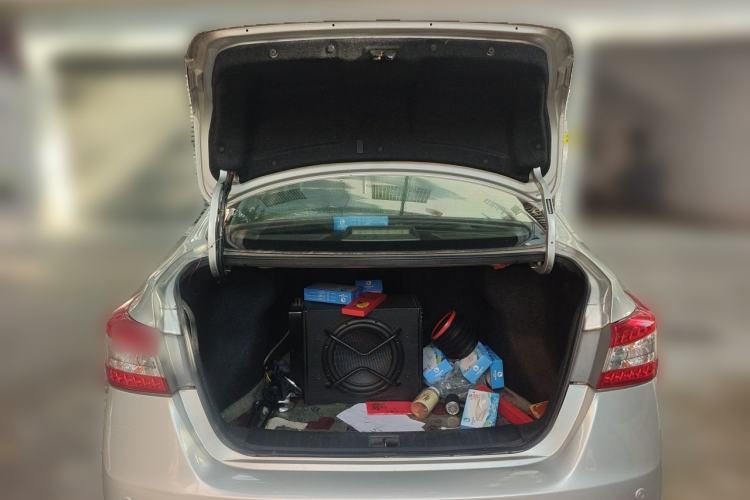 Used Nissan Sylphy 2014 1.6XV CVT Deluxe Edition Trunk