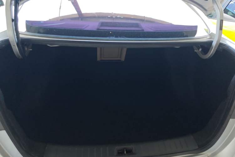 Used Nissan Sylphy 2014 1.6XV CVT Deluxe Edition Trunk