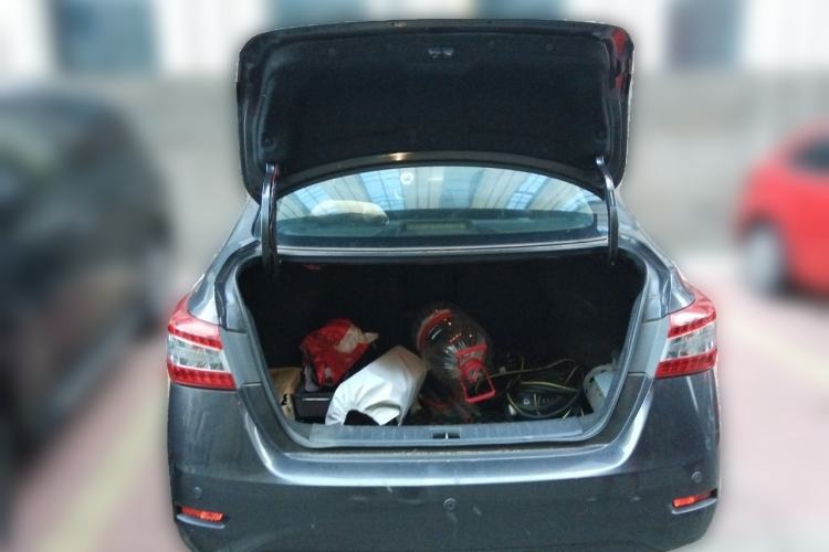 Used Nissan Sylphy 2014 1.6XV CVT Deluxe Edition Trunk