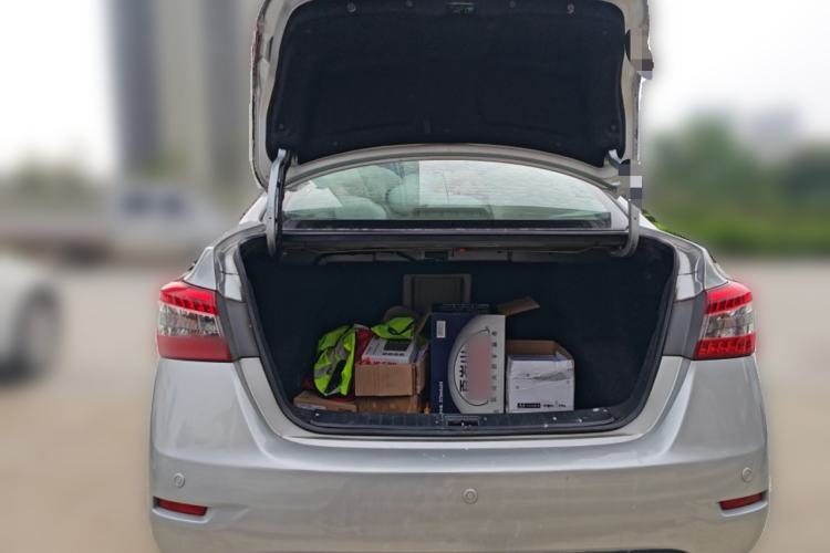 Used Nissan Sylphy 2014 1.6XV CVT Deluxe Edition Trunk