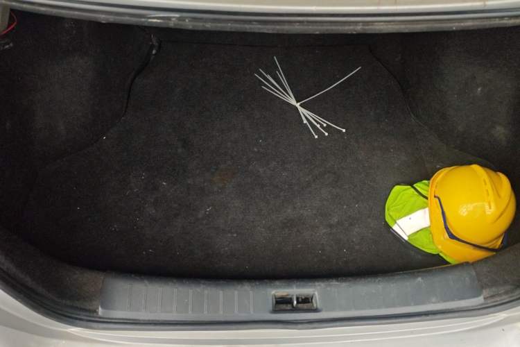 Used Nissan Sylphy 2014 1.6XV CVT Deluxe Edition Trunk