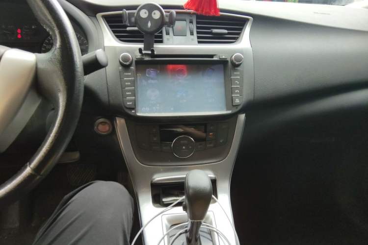 Used Nissan Sylphy 2014 1.6XV CVT Deluxe Edition Audio And AC Panel