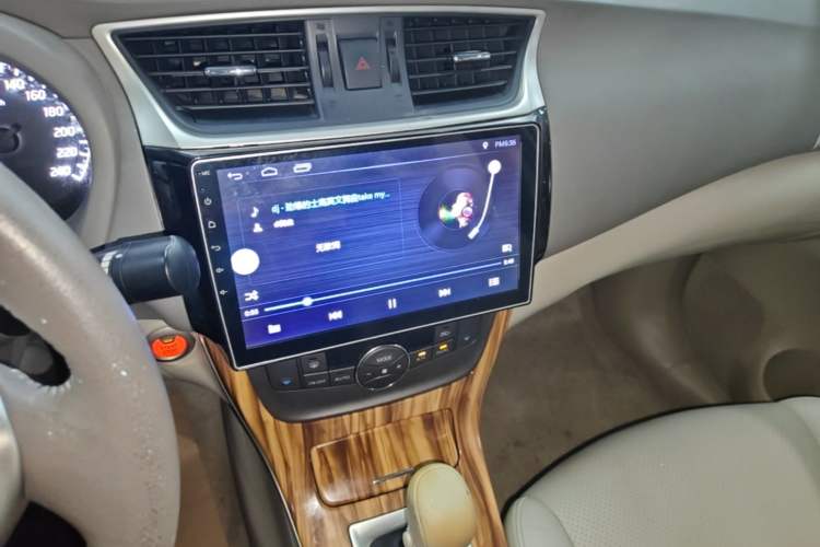 Used Nissan Sylphy 2014 1.6XV CVT Deluxe Edition Audio And AC Panel