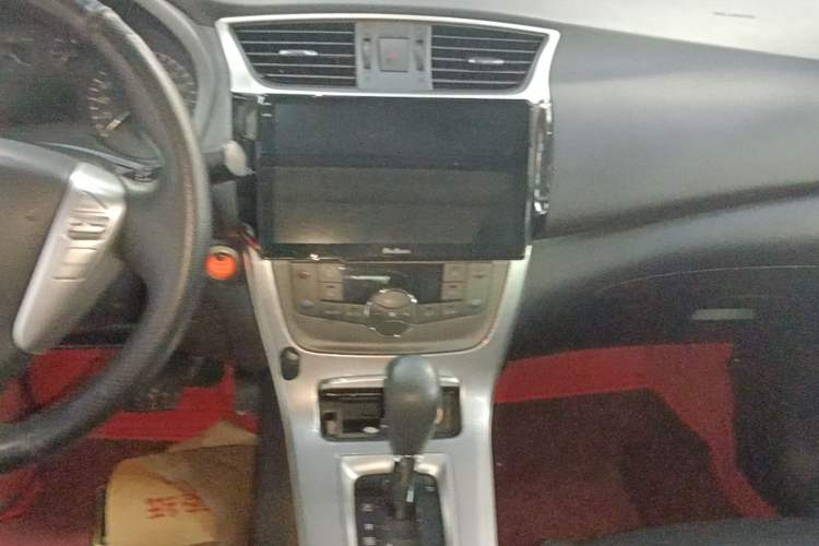Used Nissan Sylphy 2014 1.6XV CVT Deluxe Edition Audio And AC Panel