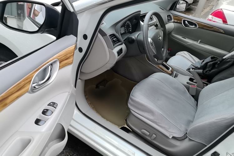 Used Nissan Sylphy 2014 1.6XV CVT Deluxe Edition Driver Seat
