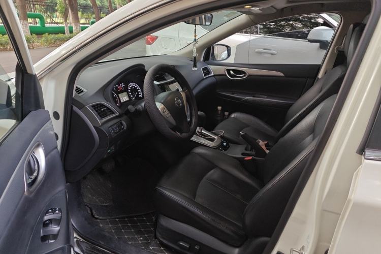 Used Nissan Sylphy 2014 1.6XV CVT Deluxe Edition Driver Seat
