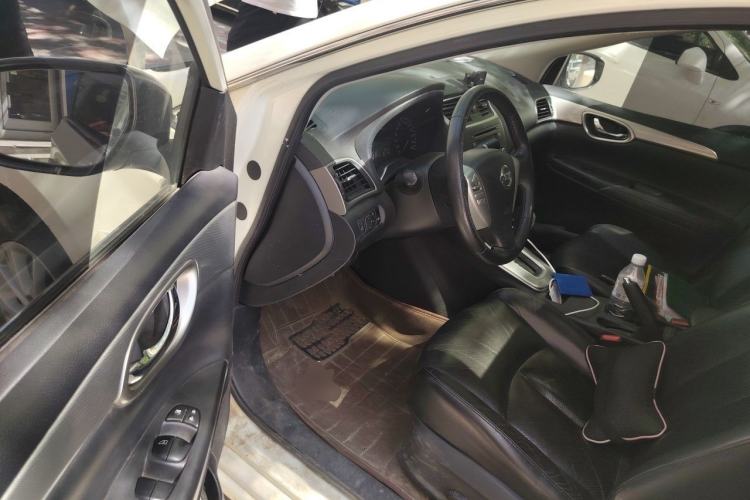 Used Nissan Sylphy 2014 1.6XV CVT Deluxe Edition Driver Seat
