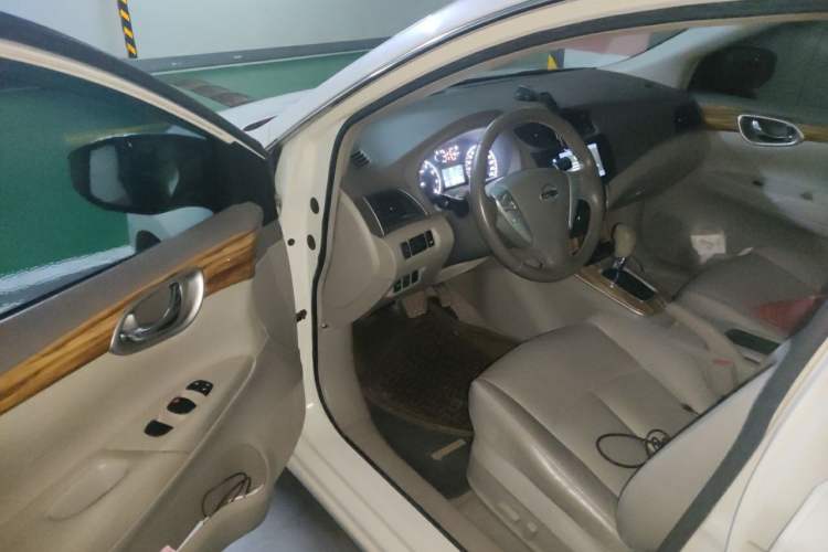 Used Nissan Sylphy 2014 1.6XV CVT Deluxe Edition Driver Seat