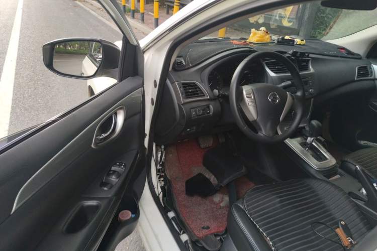 Used Nissan Sylphy 2014 1.6XV CVT Deluxe Edition Driver Seat