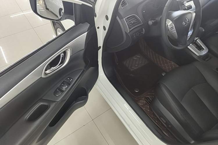 Used Nissan Sylphy 2014 1.6XV CVT Deluxe Edition Driver Seat