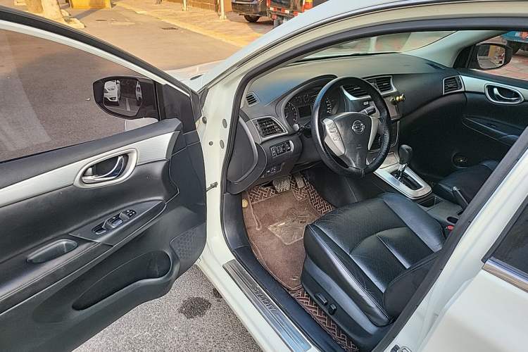 Used Nissan Sylphy 2014 1.6XV CVT Deluxe Edition Driver Seat