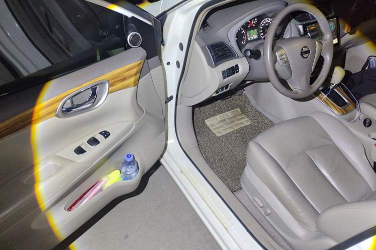 Used Nissan Sylphy 2014 1.6XV CVT Deluxe Edition Driver Seat