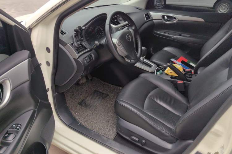 Used Nissan Sylphy 2014 1.6XV CVT Deluxe Edition Driver Seat