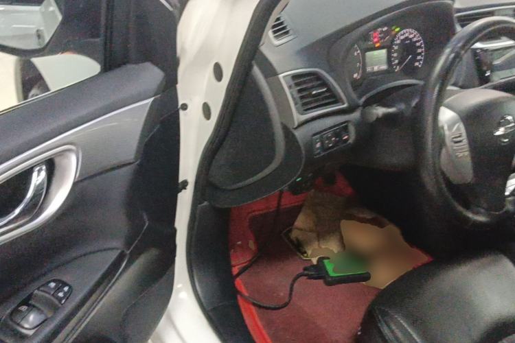 Used Nissan Sylphy 2014 1.6XV CVT Deluxe Edition Driver Seat