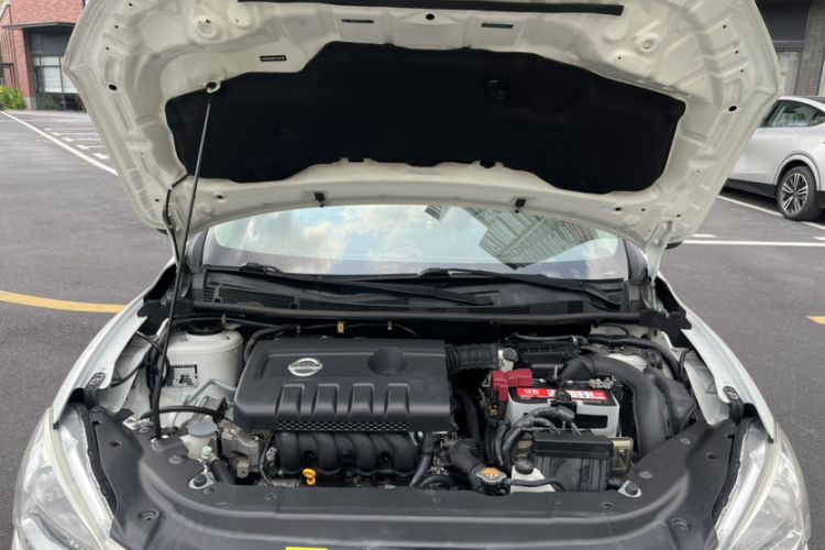 Used Nissan Sylphy 2014 1.6XV CVT Deluxe Edition Engine Bay