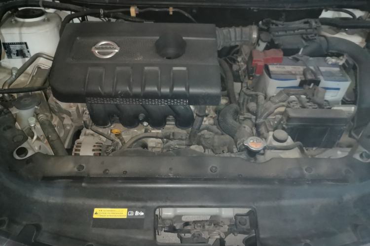 Used Nissan Sylphy 2014 1.6XV CVT Deluxe Edition Engine Bay