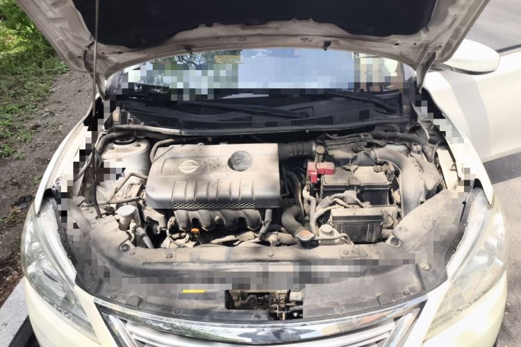 Used Nissan Sylphy 2014 1.6XV CVT Deluxe Edition Engine Bay