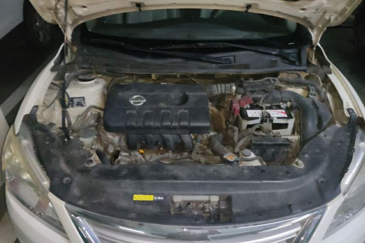 Used Nissan Sylphy 2014 1.6XV CVT Deluxe Edition Engine Bay