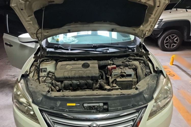 Used Nissan Sylphy 2014 1.6XV CVT Deluxe Edition Engine Bay