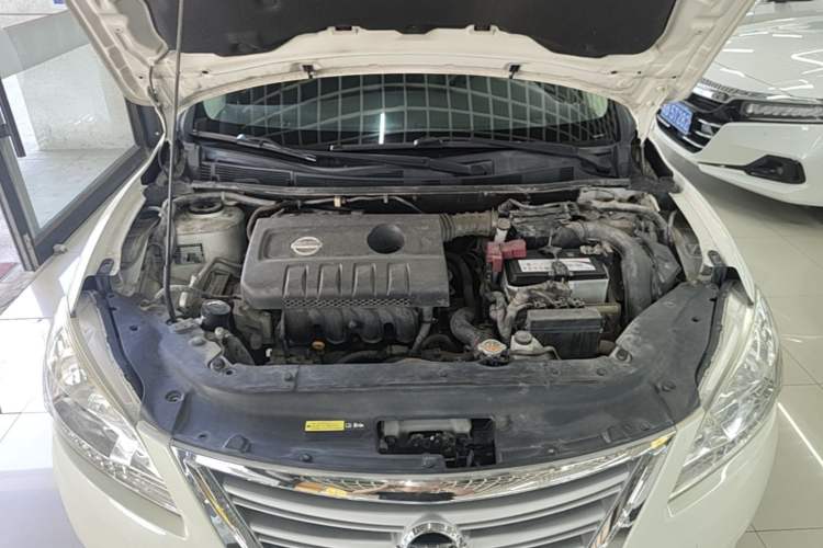 Used Nissan Sylphy 2014 1.6XV CVT Deluxe Edition Engine Bay