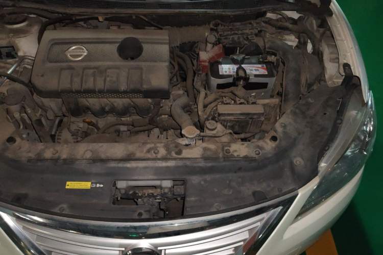 Used Nissan Sylphy 2014 1.6XV CVT Deluxe Edition Engine Bay Left