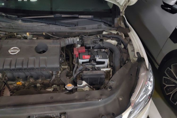 Used Nissan Sylphy 2014 1.6XV CVT Deluxe Edition Engine Bay Left