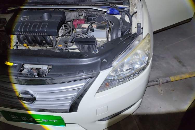 Used Nissan Sylphy 2014 1.6XV CVT Deluxe Edition Engine Bay Left