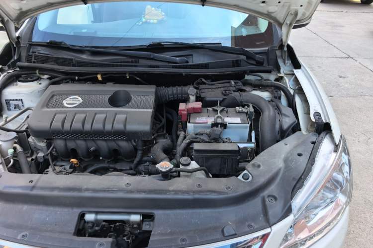 Used Nissan Sylphy 2014 1.6XV CVT Deluxe Edition Engine Bay Left