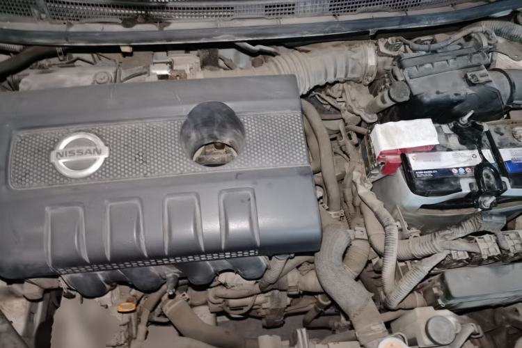 Used Nissan Sylphy 2014 1.6XV CVT Deluxe Edition Engine Bay