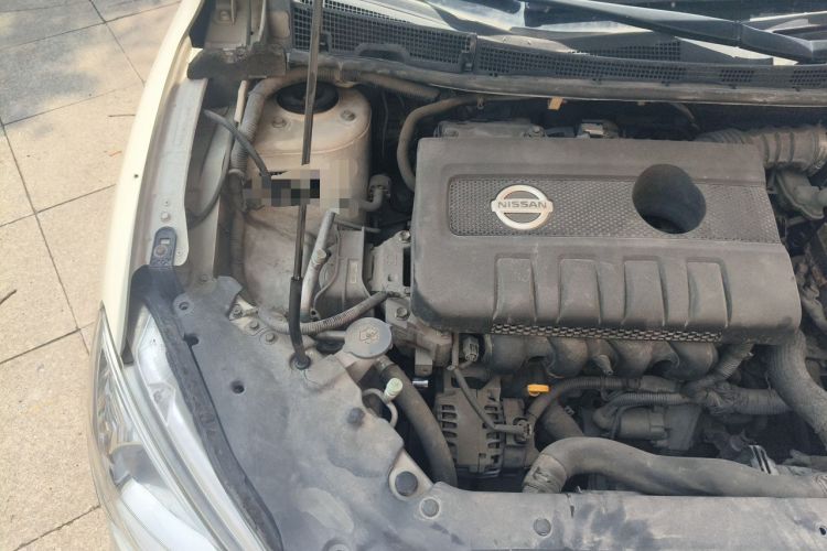 Used Nissan Sylphy 2014 1.6XV CVT Deluxe Edition Engine Bay Right