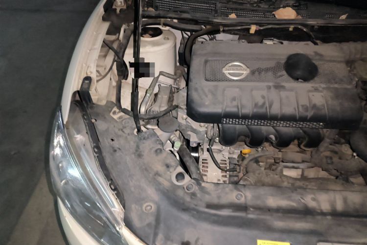 Used Nissan Sylphy 2014 1.6XV CVT Deluxe Edition Engine Bay Right