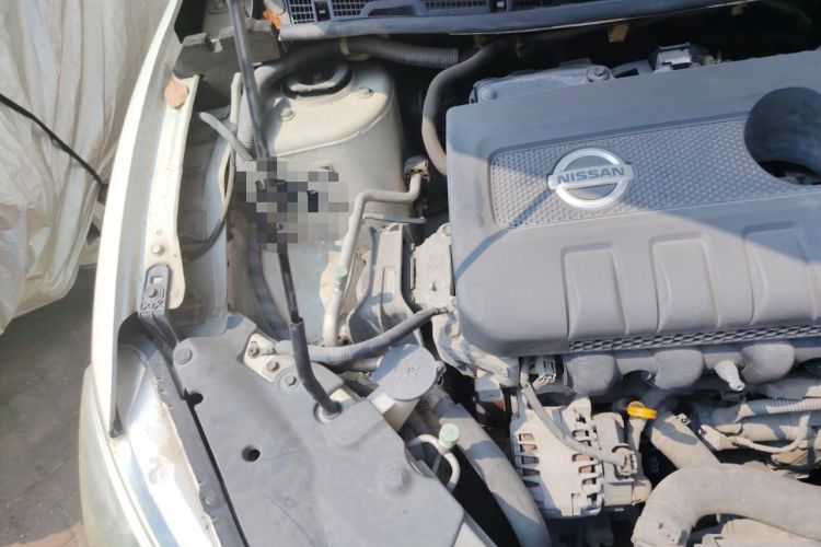 Used Nissan Sylphy 2014 1.6XV CVT Deluxe Edition Engine Bay Right