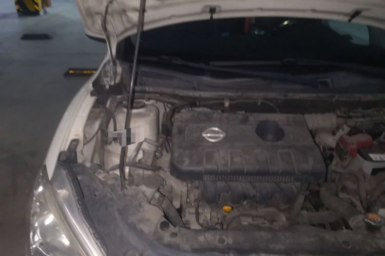 Used Nissan Sylphy 2014 1.6XV CVT Deluxe Edition Engine Bay Right