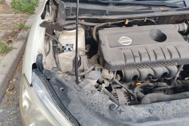 Used Nissan Sylphy 2014 1.6XV CVT Deluxe Edition Engine Bay Right