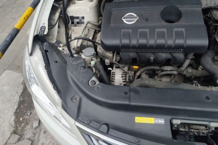 Used Nissan Sylphy 2014 1.6XV CVT Deluxe Edition Engine Bay Right
