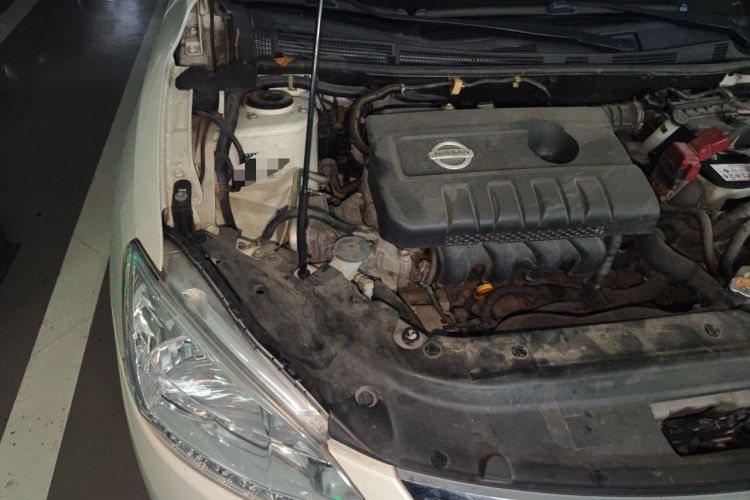 Used Nissan Sylphy 2014 1.6XV CVT Deluxe Edition Engine Bay Right