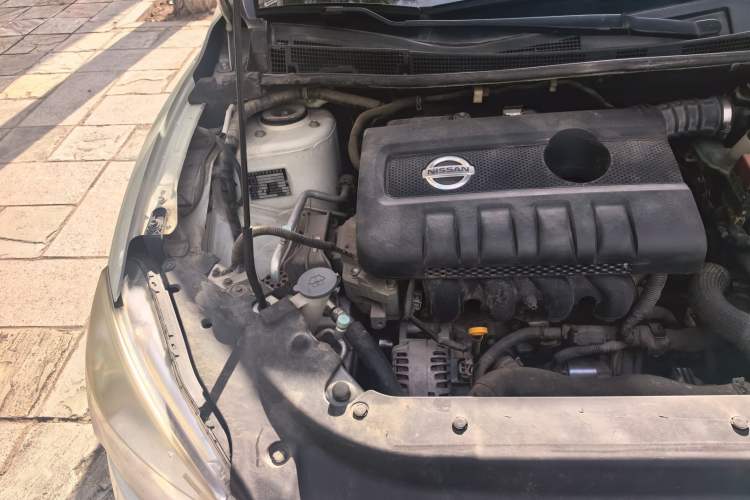Used Nissan Sylphy 2014 1.6XV CVT Deluxe Edition Engine Bay Right
