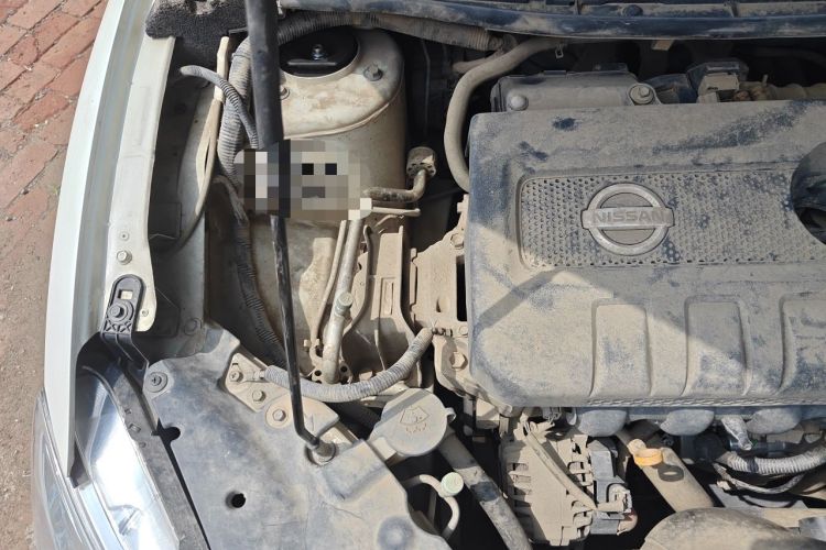 Used Nissan Sylphy 2014 1.6XV CVT Deluxe Edition Engine Bay Right