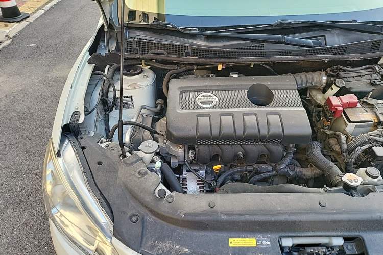 Used Nissan Sylphy 2014 1.6XV CVT Deluxe Edition Engine Bay Right