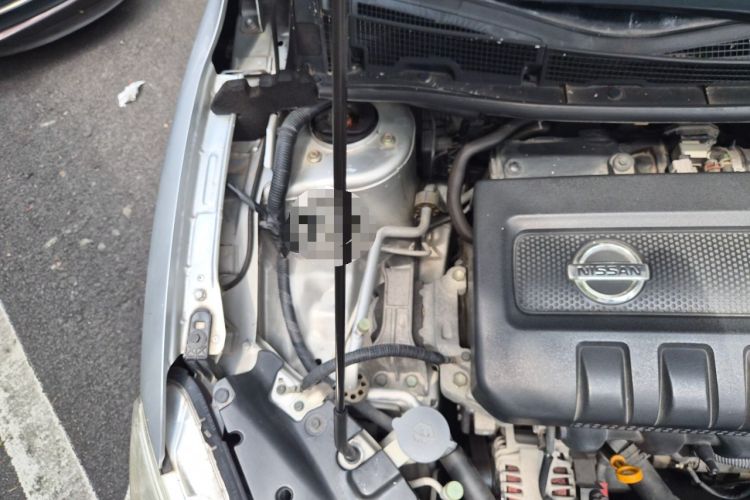 Used Nissan Sylphy 2014 1.6XV CVT Deluxe Edition Engine Bay Right