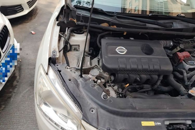Used Nissan Sylphy 2014 1.6XV CVT Deluxe Edition Engine Bay Right